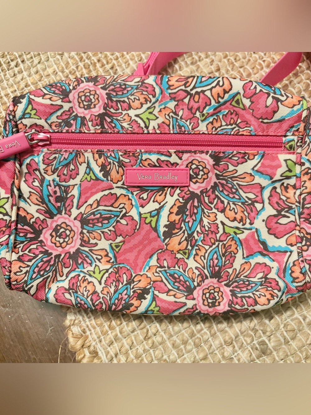 Vera Bradley Lighten Up RFID Belt
Bag Sunburst Floral Fanny Pack Like New